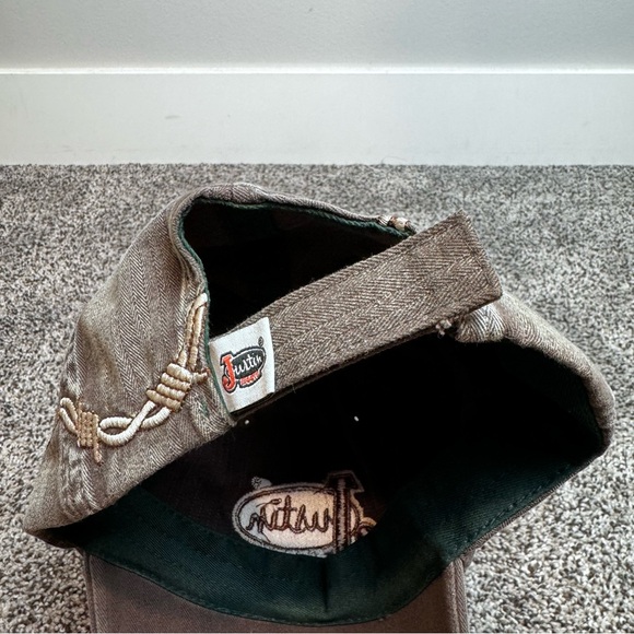 Vintage Justin Boots | Unisex | Ball Cap | distressed barbed wire embroidery - Picture 5 of 8